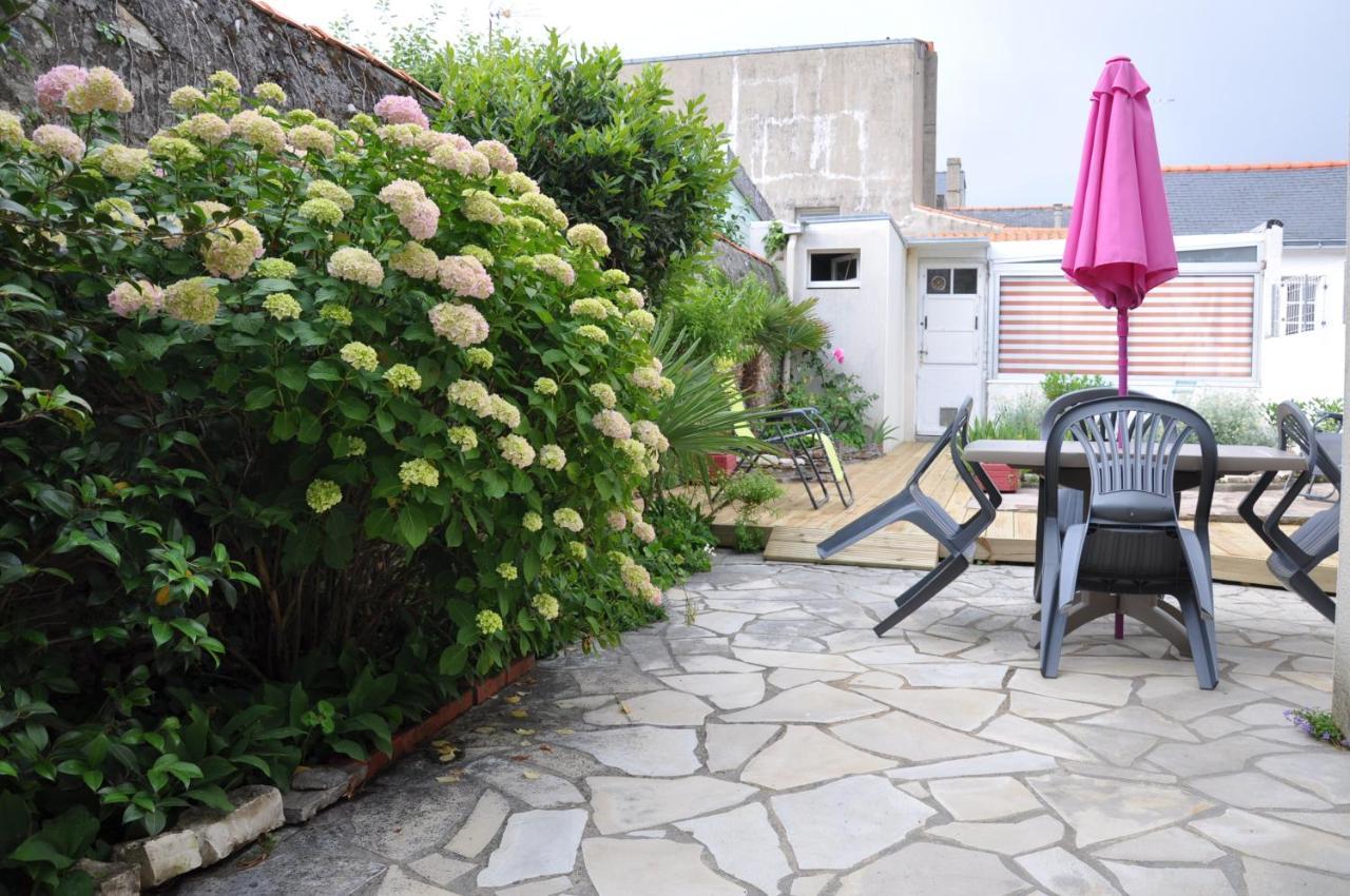 Maison De Famille Aux Sables D'Olonne เลส์ซาบล์-โดล็อนน์ ภายนอก รูปภาพ